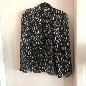 TRISTAN Printed Long Sleeve Keyhole Button Down Satin Like Black & White Blouse